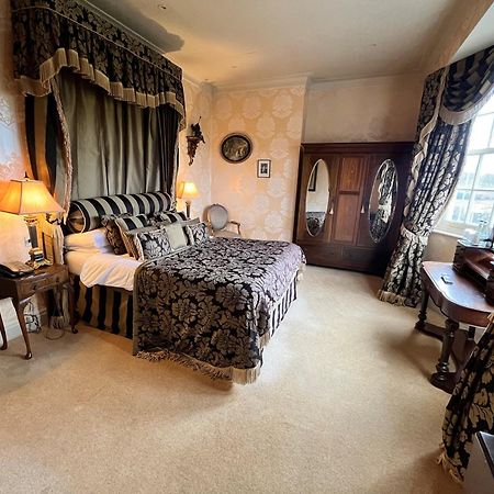 Ye Olde Bell Hotel & Spa Ретфорд Экстерьер фото