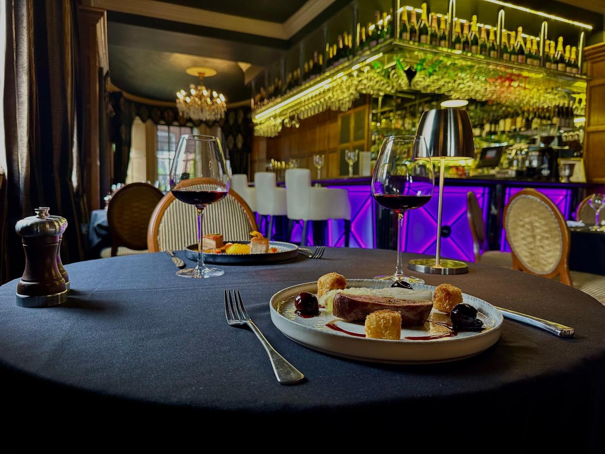 Ye Olde Bell Hotel & Spa Ретфорд Экстерьер фото