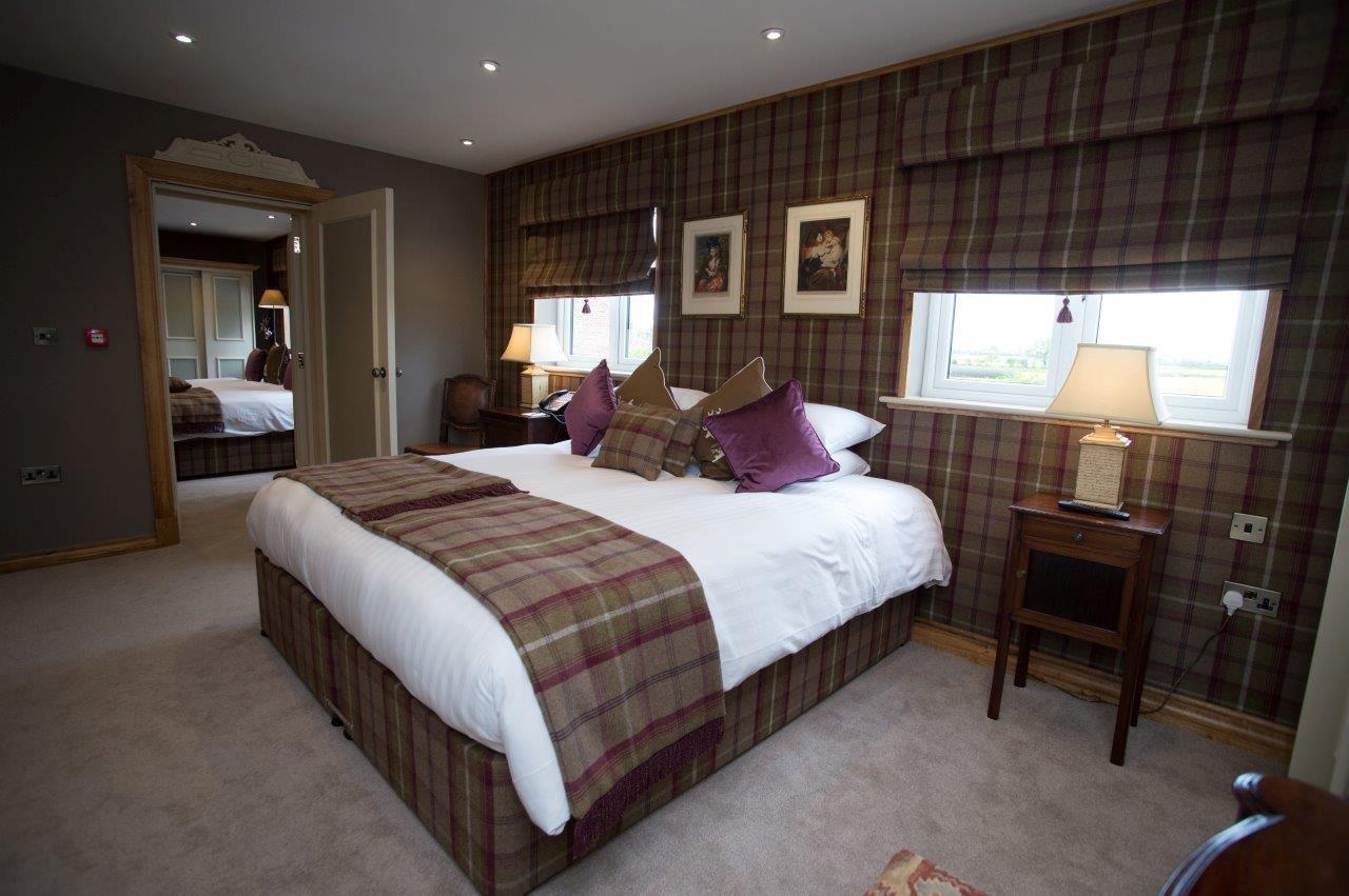 Ye Olde Bell Hotel & Spa Ретфорд Экстерьер фото